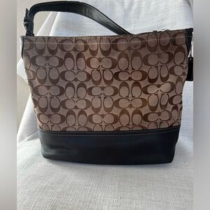 Coach Vintage Signature   Hobo Bag Measures app 11.25"x 10.5"x5.5"